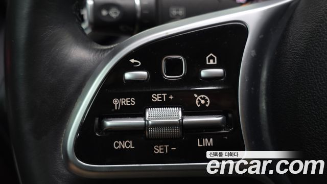 Mercedes-Benz C-Class (W205) C220 d 4MATIC Exclusive 2019 — фото 17