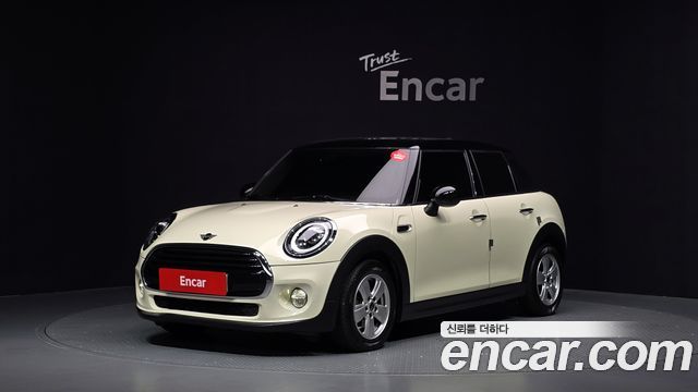 MINI Cooper 5Door Standard 3rd 2019 — фото 1