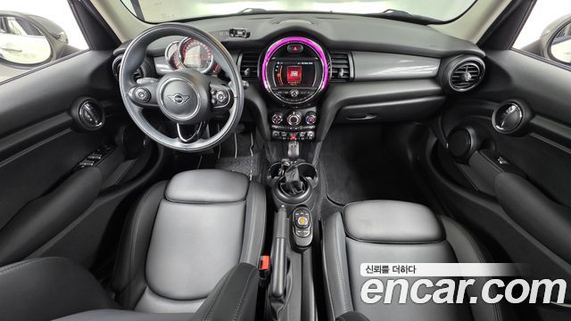 MINI Cooper 5Door Standard 3rd 2019 — фото 7