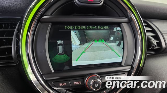 MINI Cooper 5Door Standard 3rd 2019 — фото 14