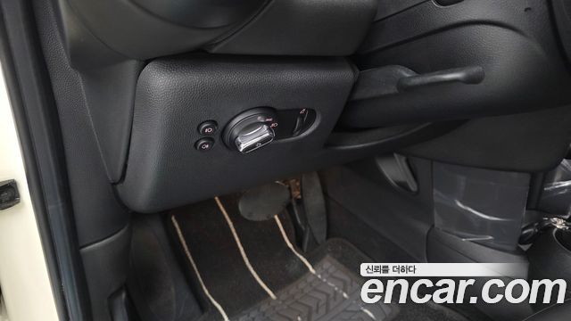 MINI Cooper 5Door Standard 3rd 2019 — фото 17