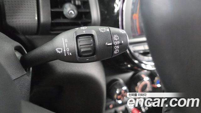 MINI Cooper 5Door Standard 3rd 2019 — фото 19