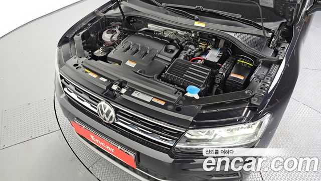 Volkswagen Tiguan (II) 2.0 TDI Premium 2020 — фото 6
