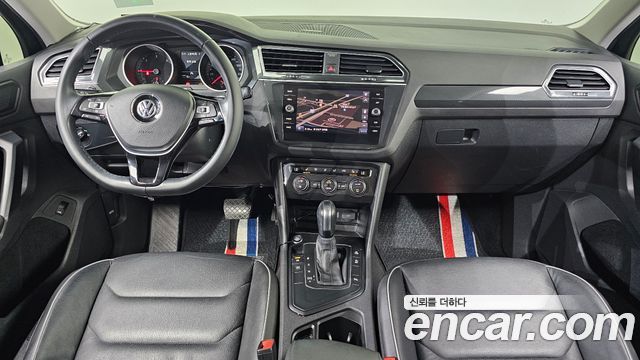 Volkswagen Tiguan (II) 2.0 TDI Premium 2020 — фото 7