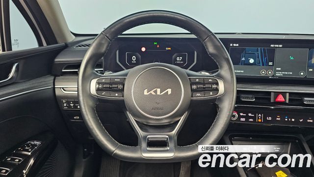 Kia K5 (III) 1.6 Turbo Noblesse 2024 — фото 14