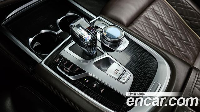 BMW 7 Series (G11) 740Li xDrive M Sport Package 2020 — фото 9