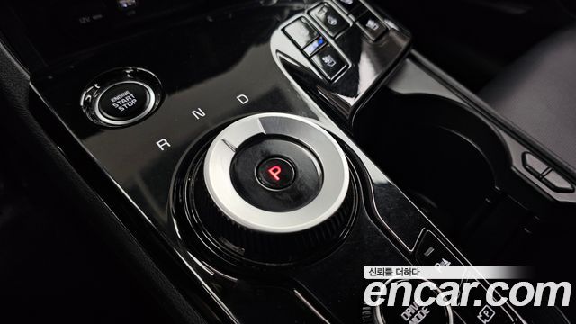 Kia Sportage (V) Diesel 2.0 2WD Nobleless 2024 — фото 9