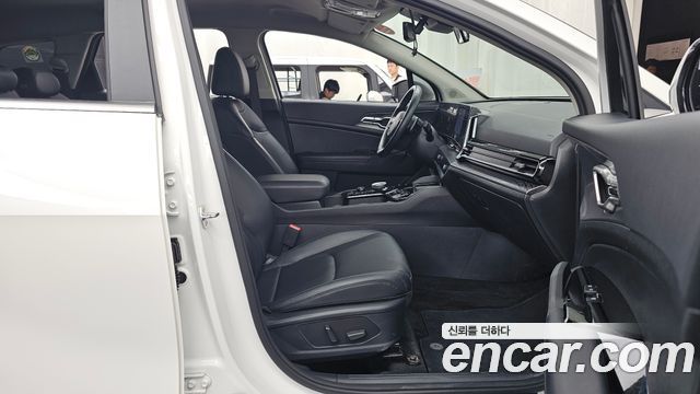 Kia Sportage (V) Diesel 2.0 2WD Nobleless 2024 — фото 11