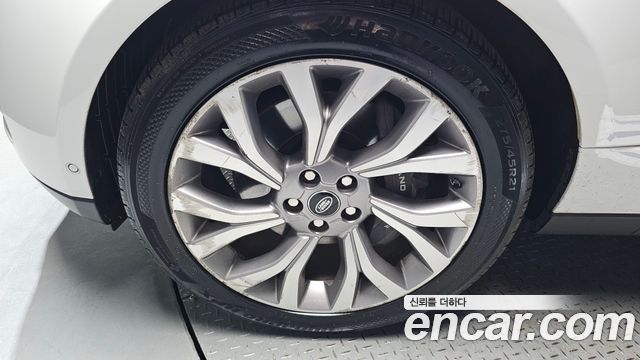 Land Rover Range Rover (IV) 4.4 SDV8 AB DIESEL 2018 — фото 5