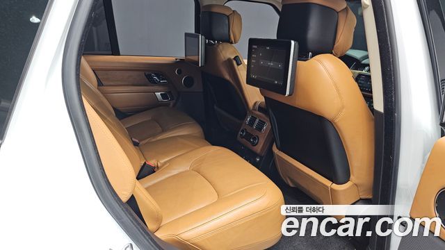 Land Rover Range Rover (IV) 4.4 SDV8 AB DIESEL 2018 — фото 11