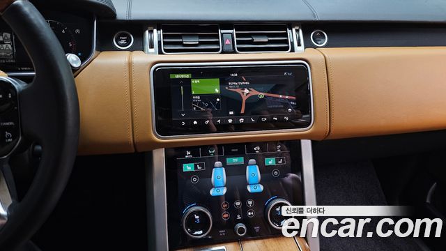 Land Rover Range Rover (IV) 4.4 SDV8 AB DIESEL 2018 — фото 13