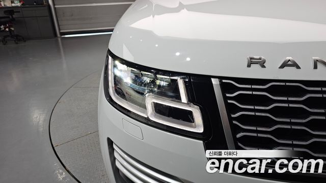 Land Rover Range Rover (IV) 4.4 SDV8 AB DIESEL 2018 — фото 22
