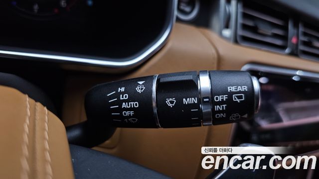 Land Rover Range Rover (IV) 4.4 SDV8 AB DIESEL 2018 — фото 29