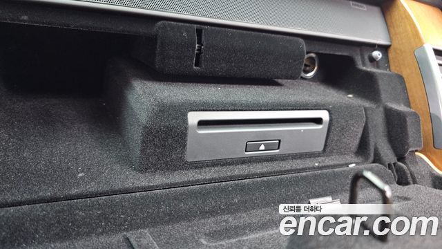 Land Rover Range Rover (IV) 4.4 SDV8 AB DIESEL 2018 — фото 31