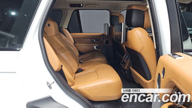 Land Rover Range Rover (IV) 4.4 SDV8 AB DIESEL 2018 — фото 35
