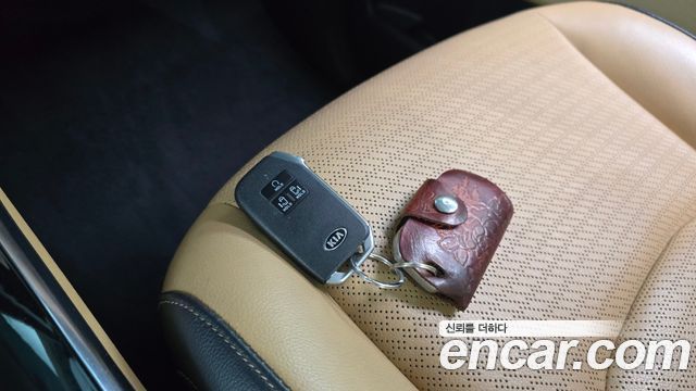 Kia Carnival (IV) Gasoline 11-Seater Signature 2021 — фото 15