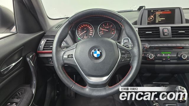 BMW 1 Series (F20) 118d Sport 5Door 2015 — фото 13