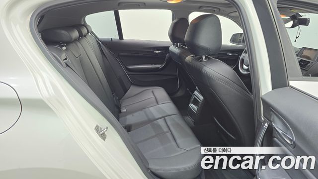 BMW 1 Series (F20) 118d Sport 5Door 2015 — фото 19