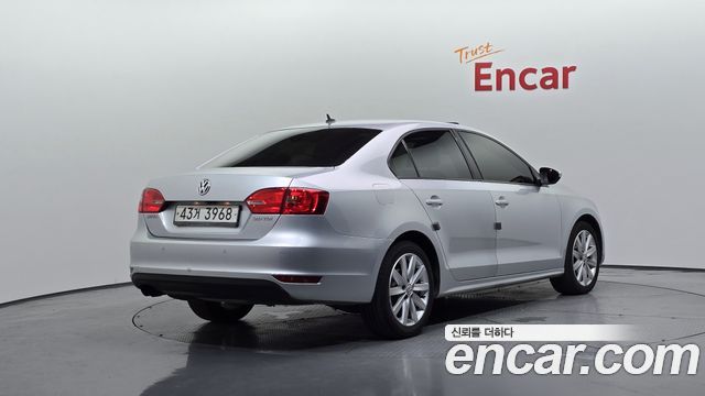 Volkswagen Jetta 2.0 TDI 6th 2012 — фото 2