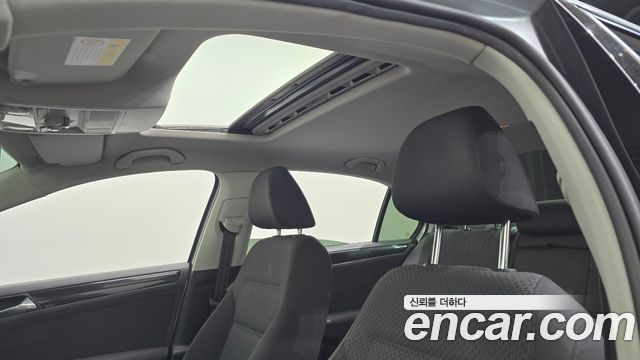 Volkswagen Jetta 2.0 TDI 6th 2012 — фото 15