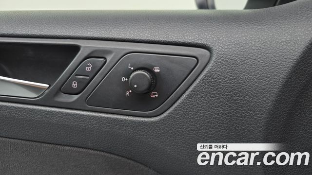 Volkswagen Jetta 2.0 TDI 6th 2012 — фото 18