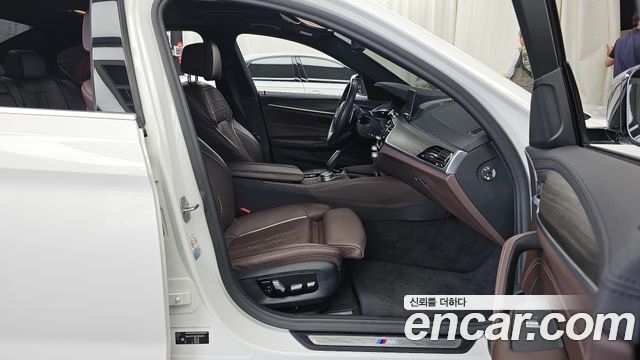 BMW 5 Series (G30) 520d M Sport Package Plus 2020 — фото 11