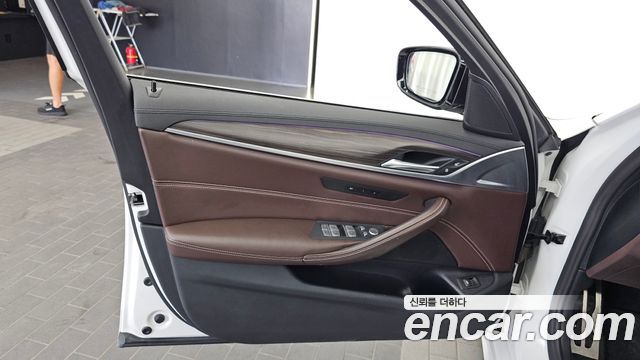 BMW 5 Series (G30) 520d M Sport Package Plus 2020 — фото 24