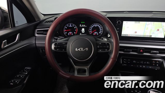 Kia K5 (III) 1.6 Turbo Prestige 2022 — фото 13