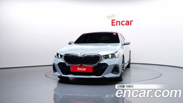 BMW 5 Series (G60) 530i xDrive M Sport 2025 — фото 3
