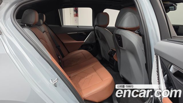 BMW 5 Series (G60) 530i xDrive M Sport 2025 — фото 15