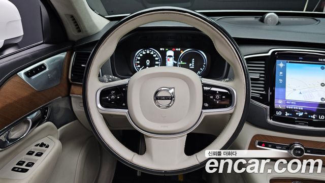Volvo XC90 (II) T8 Excellence Hybrid 2017 — фото 12