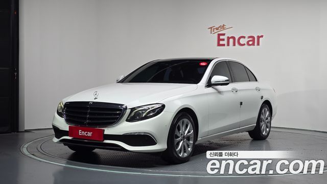 Mercedes-Benz E-Class (W213) E300 4MATIC Exclusive 2019 — фото 1