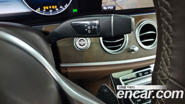 Mercedes-Benz E-Class (W213) E300 4MATIC Exclusive 2019 — фото 9