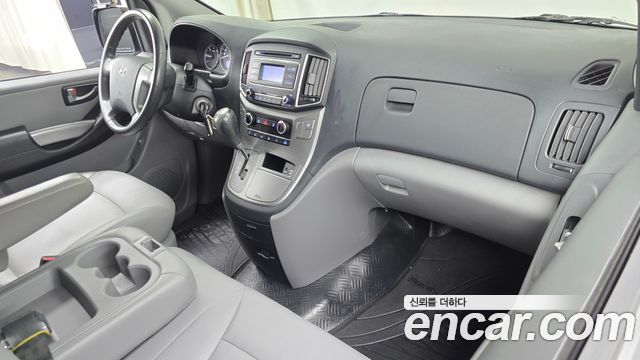 Hyundai Grand Starex Van 3-Seater Smart 2021 — фото 7