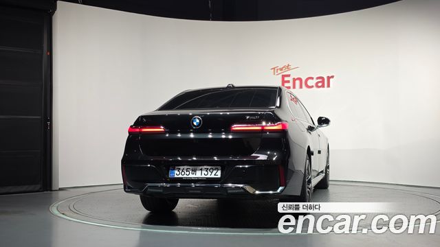 BMW 7 Series (G70) 740i xDrive M Sport Limited 2026 — фото 4