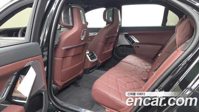 BMW 7 Series (G70) 740i xDrive M Sport Limited 2026 — фото 26