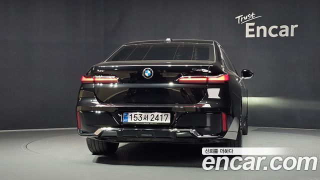 BMW 7 Series (G70) 740i xDrive M Sport 2026 — фото 4