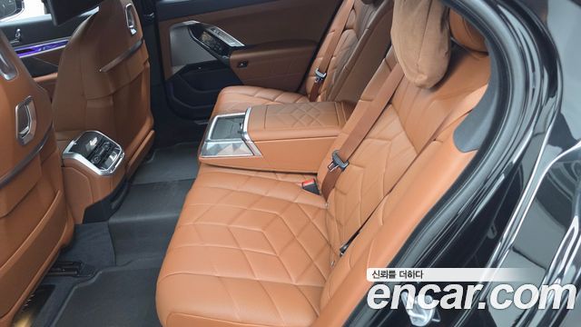 BMW 7 Series (G70) 740i xDrive M Sport 2026 — фото 26