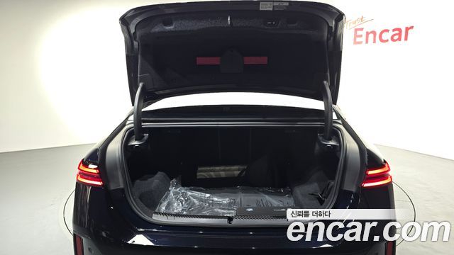 BMW 5 Series (G60) 530e M Sport Pro 2024 — фото 17