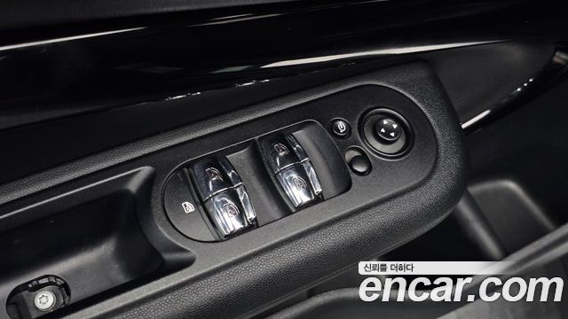 MINI Cooper Clubman High 2nd 2020 — фото 19