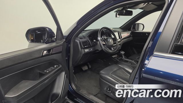 KG Mobility (SsangYong) Rexton Sports Khan Diesel 2.2 4WD Noblesse (5-Link) 2021 — фото 10