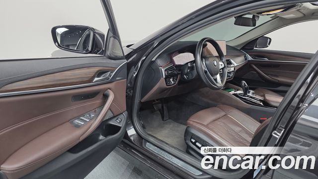 BMW 5 Series (G30) 530i Luxury 2022 — фото 10