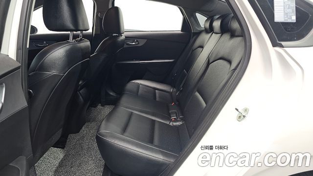Kia K3 (II) 1.6 Trendy 2022 — фото 15