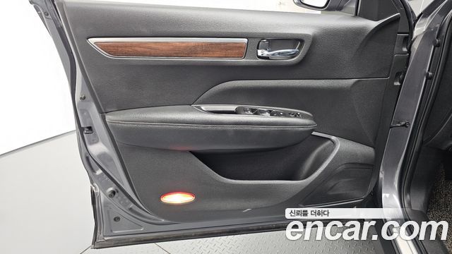 Renault Korea QM6 2.0 LPe RE Signature 2WD 2020 — фото 24