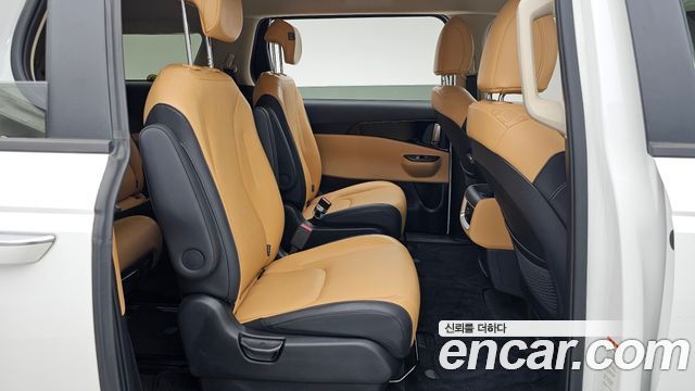 Kia Carnival (IV) Diesel 9-Seater Prestige 2023 — фото 11