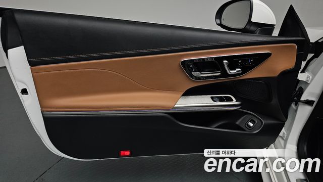 Mercedes-Benz CLE-Class (C236) CLE200 Coupe 2025 — фото 24