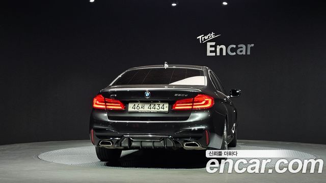 BMW 5 Series (G30) 520d xDrive M Sport Package Plus 2019 — фото 4