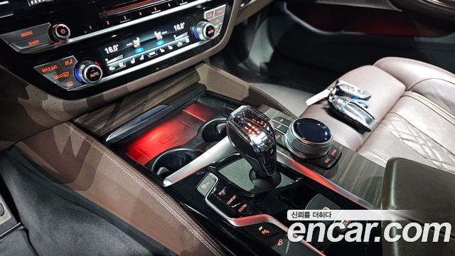 BMW 5 Series (G30) 520d xDrive M Sport Package Plus 2019 — фото 9