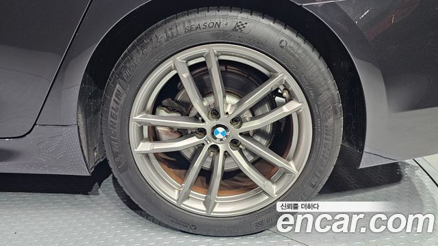BMW 5 Series (G30) 520d xDrive M Sport Package Plus 2019 — фото 21