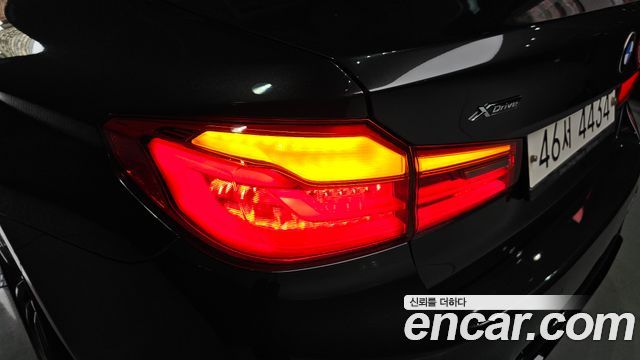 BMW 5 Series (G30) 520d xDrive M Sport Package Plus 2019 — фото 23